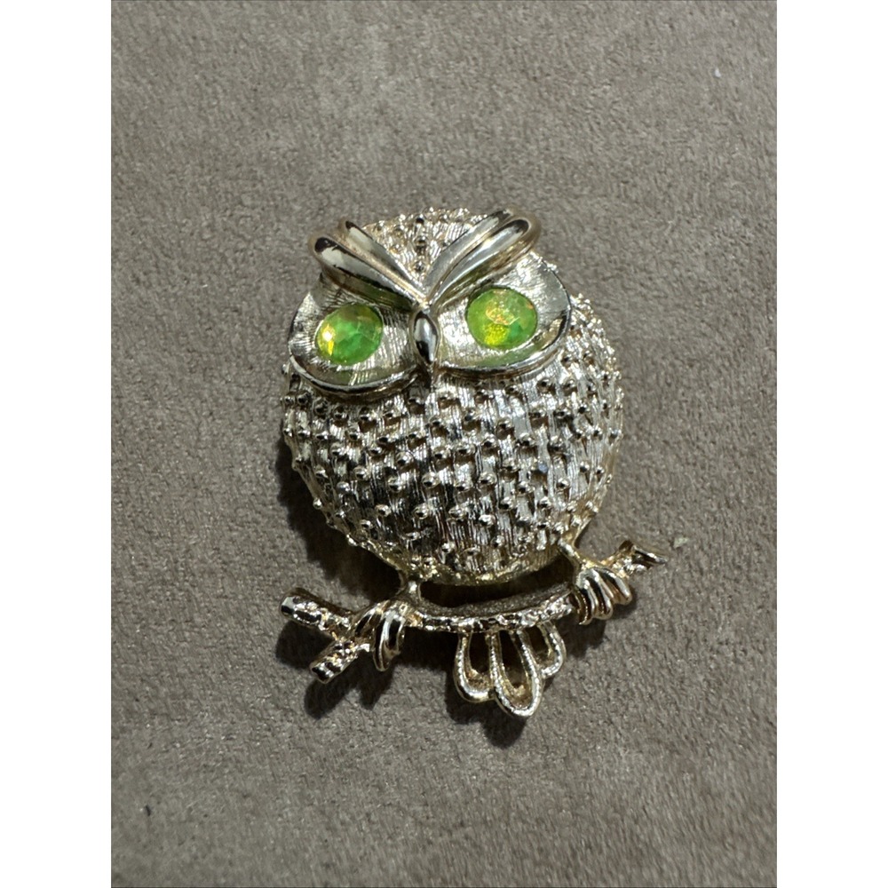 Vintage Sarah Coventry 1970 'Hooter' The Owl Gold Tone Vaseline Uranium Eyes EUC